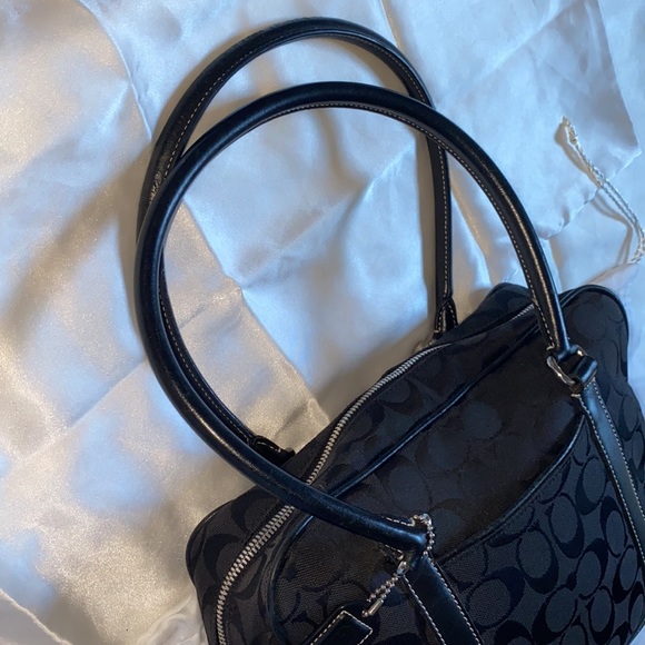 Coach all Black In Signature Canvas leather double handle silver detail - Picture 7 of 11